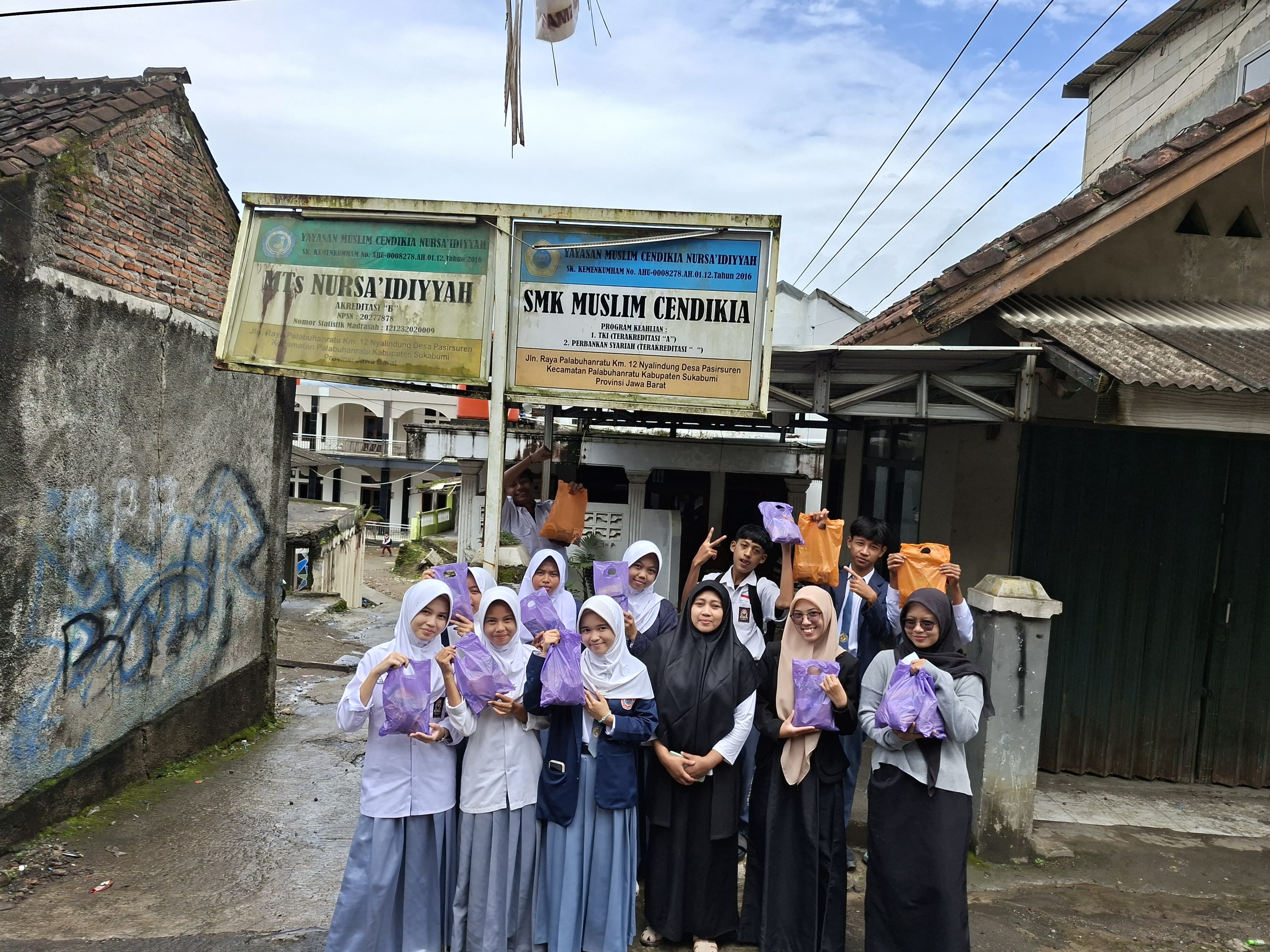 Kegiatan Sosial Sekolah Media