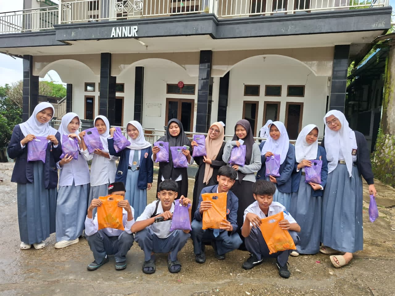 Kegiatan Sosial Sekolah Media