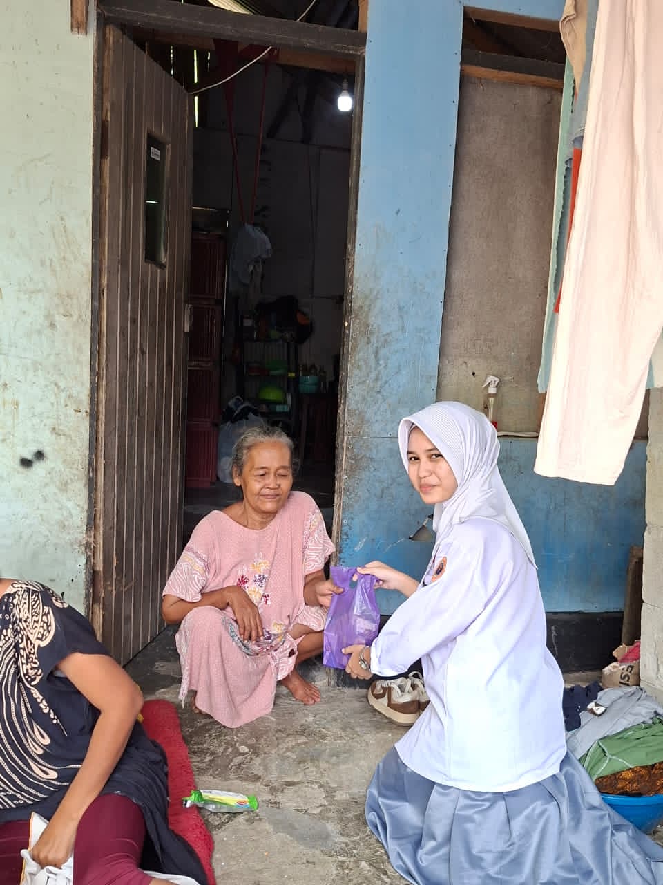 Kegiatan Sosial Sekolah Media